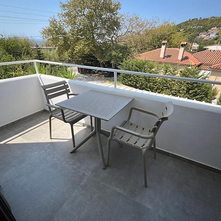 Golden Evelyn Aparthotel Agia Paraskevi  Bagian luar foto