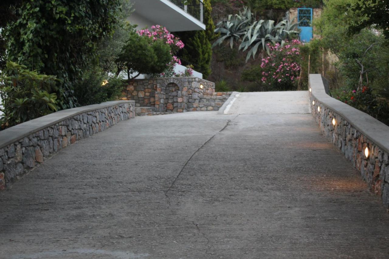 Golden Evelyn Aparthotel Agia Paraskevi  Bagian luar foto