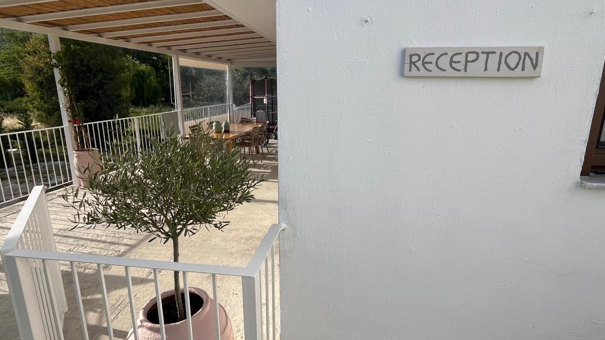 Golden Evelyn Aparthotel Agia Paraskevi  Bagian luar foto