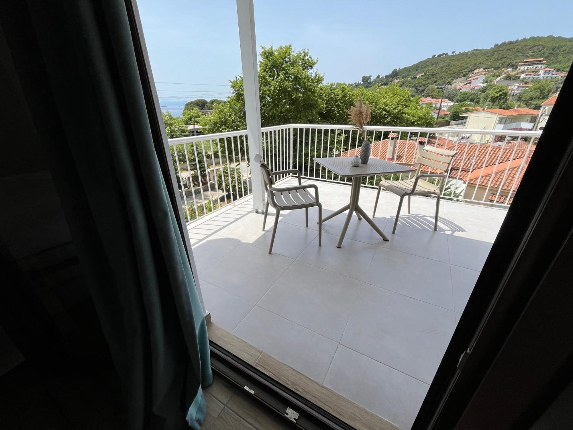 Golden Evelyn Aparthotel Agia Paraskevi  Bagian luar foto