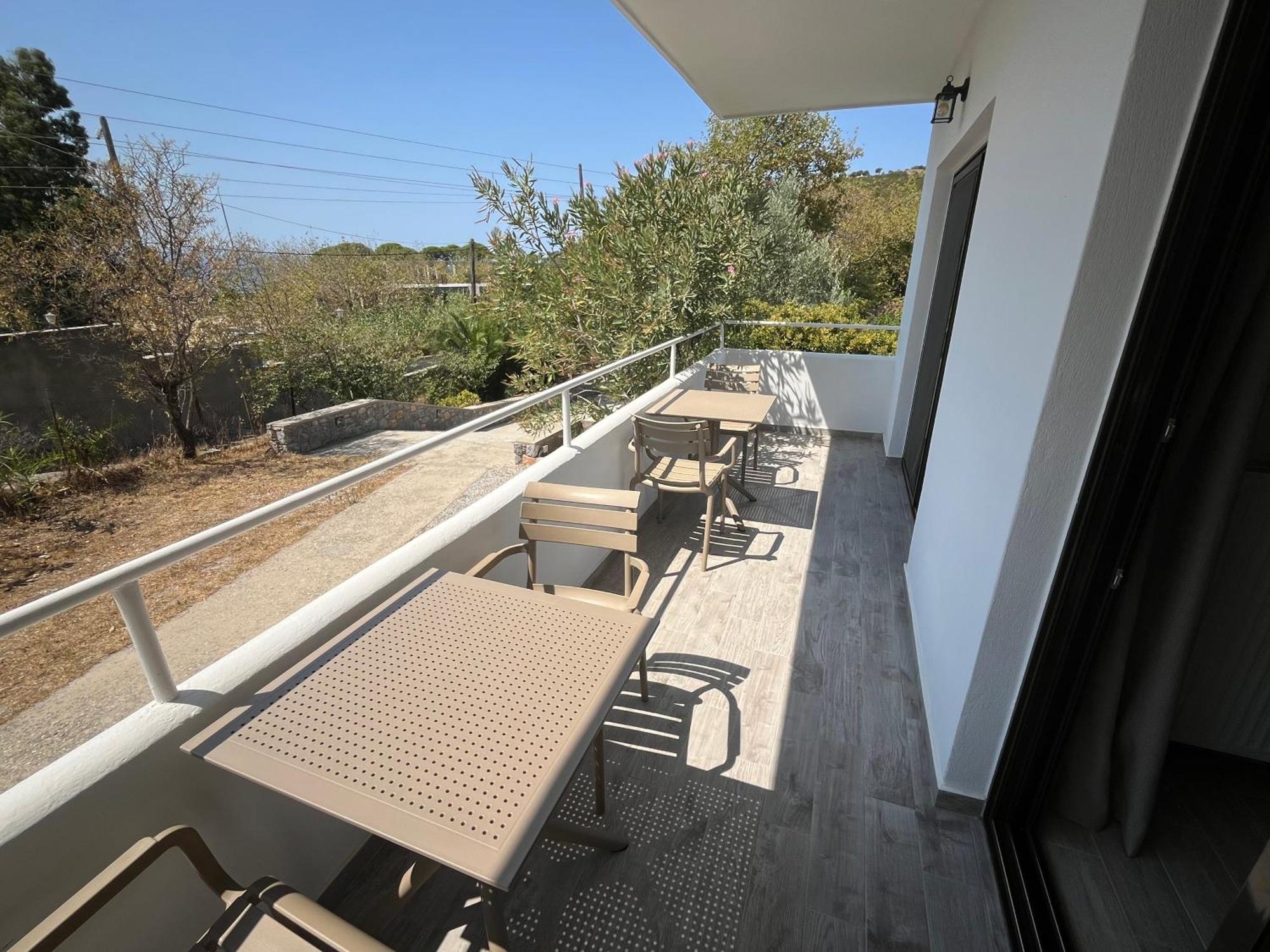 Golden Evelyn Aparthotel Agia Paraskevi  Bagian luar foto