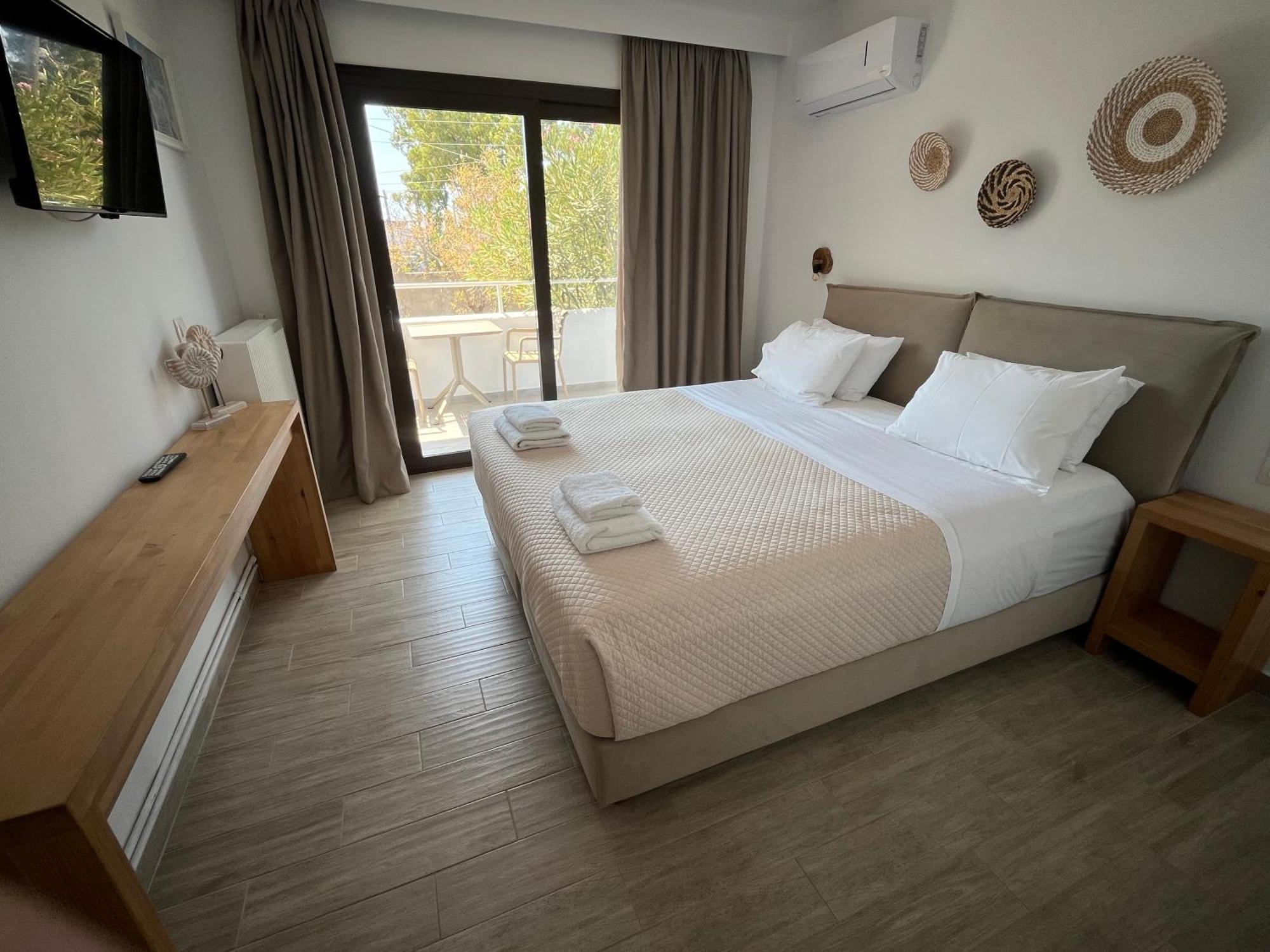 Golden Evelyn Aparthotel Agia Paraskevi  Bagian luar foto