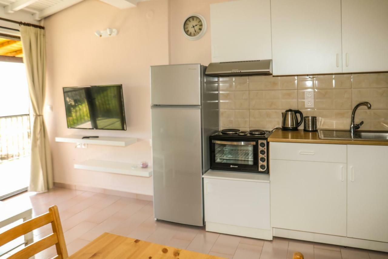 Golden Evelyn Aparthotel Agia Paraskevi  Bagian luar foto