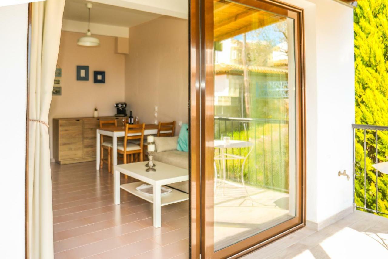 Golden Evelyn Aparthotel Agia Paraskevi  Bagian luar foto