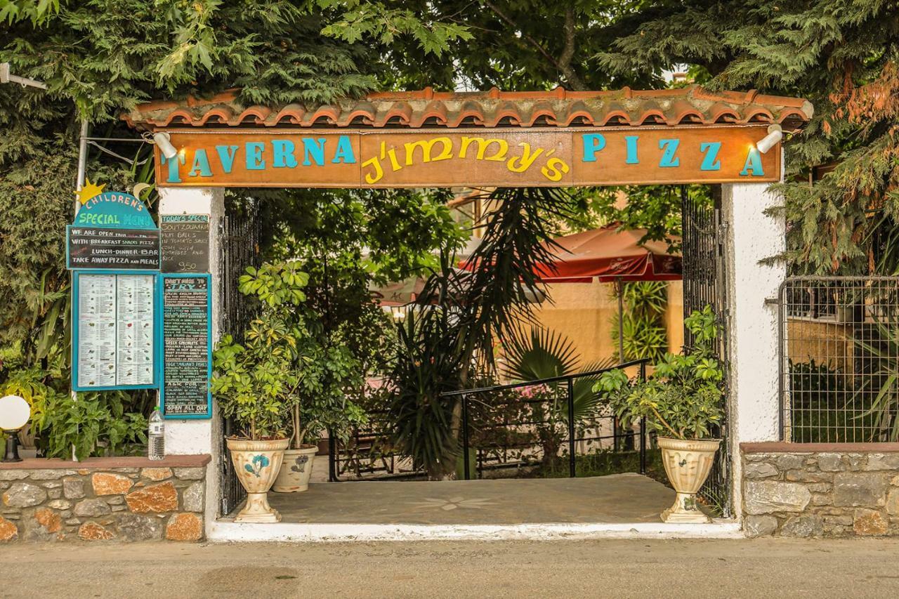 Golden Evelyn Aparthotel Agia Paraskevi  Bagian luar foto