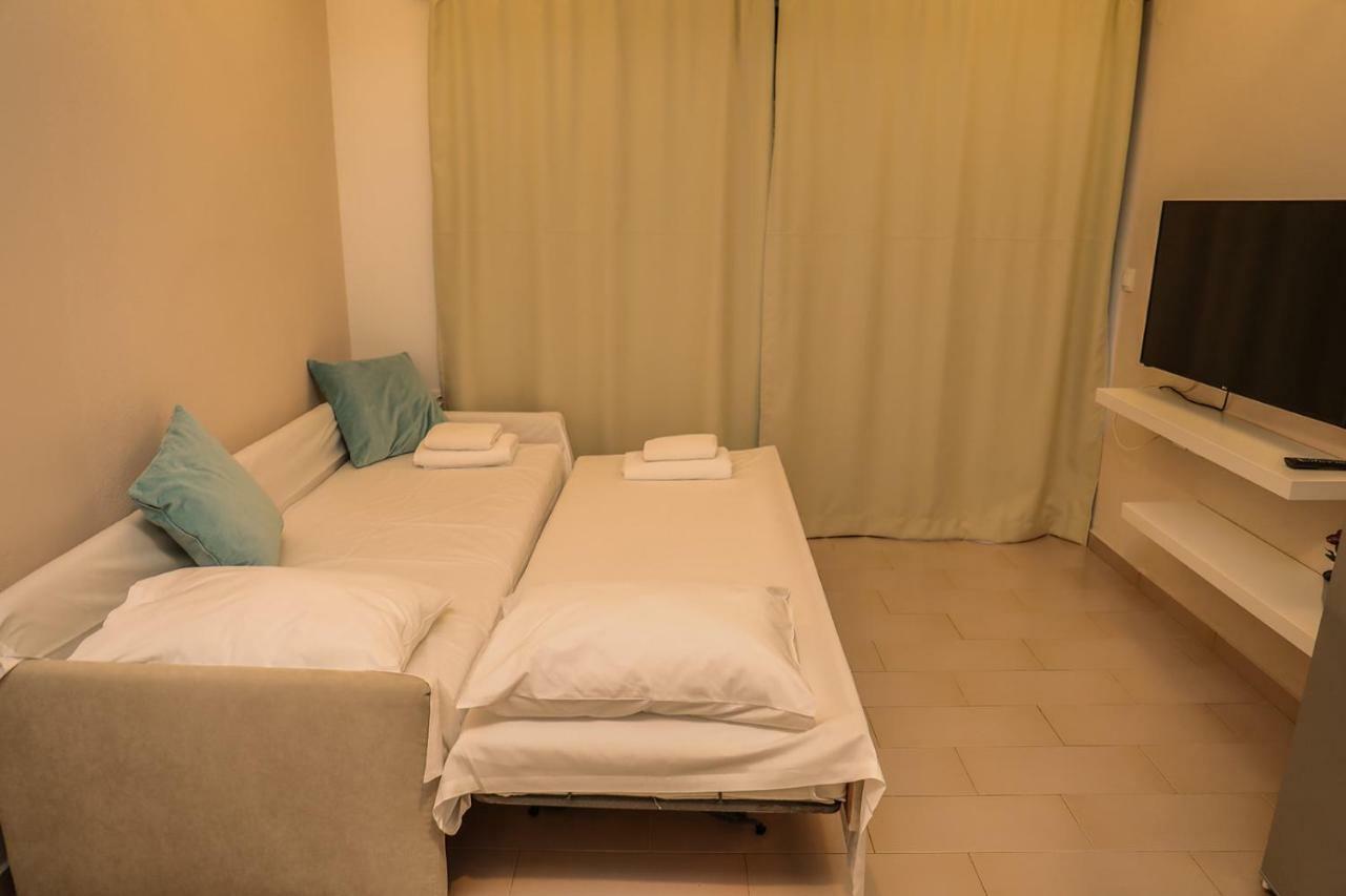 Golden Evelyn Aparthotel Agia Paraskevi  Bagian luar foto